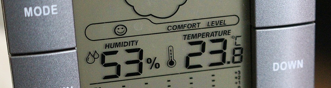 Measure humidity and temperature in your rooms and calculate the dew point with our useful infograph