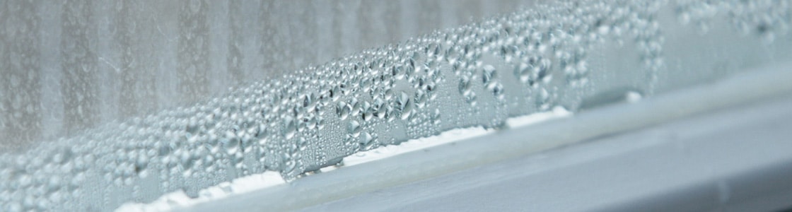 Kondenswasser am Fenster im Winter - Fensterheizung hilft
