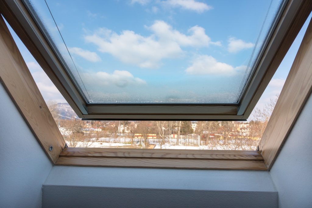 Fensterheizung-T-STRIPE verhindert-Kondenswasser - richtig lüften